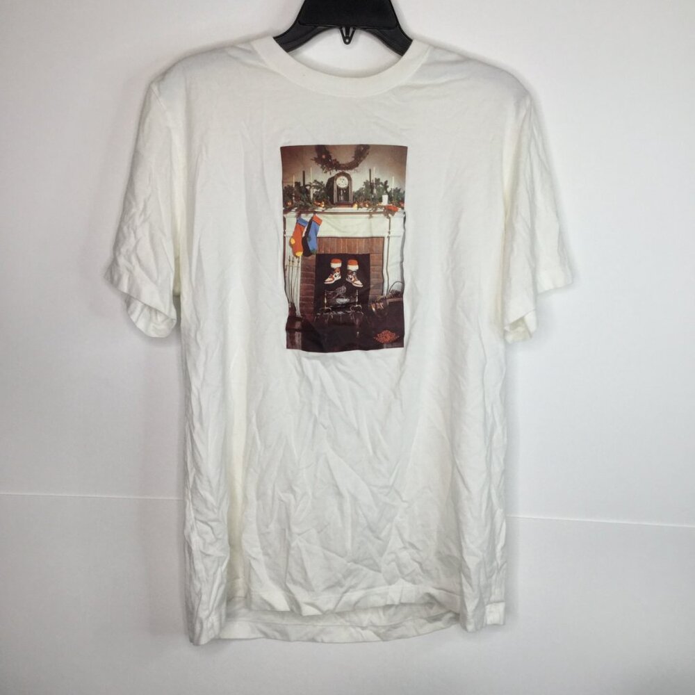 Jordan Men’s Graphic Tee – Size L